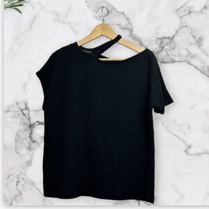 Gibsonlook Asymmetrical Short Sleeve Cut Out Top Size Large